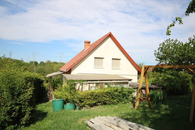 Eladó családi ház, Pécsett 87.9 M Ft, 1+4 szobás