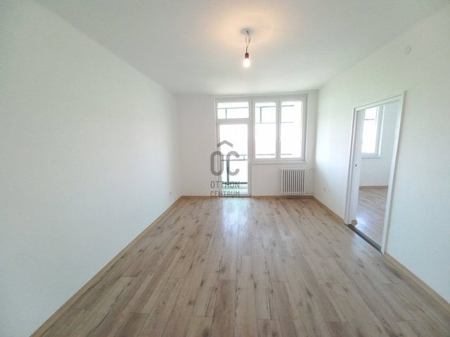 Eladó téglalakás, Debrecenben 55 M Ft, 3 szobás