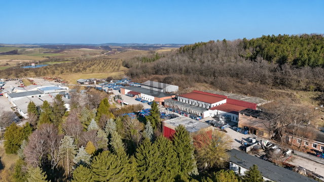 Eladó ipari ingatlan, Móron 400 M Ft / költözzbe.hu