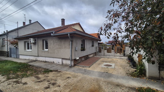 Eladó családi ház, Sárváron 89 M Ft, 3 szobás