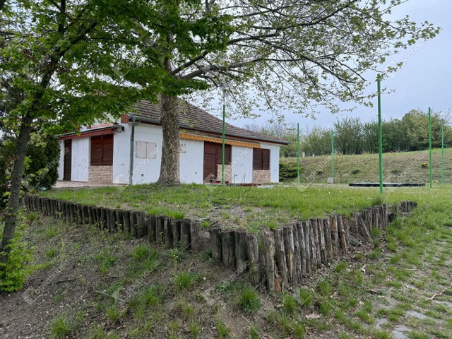 Eladó ipari ingatlan, Monoron 98 M Ft / költözzbe.hu