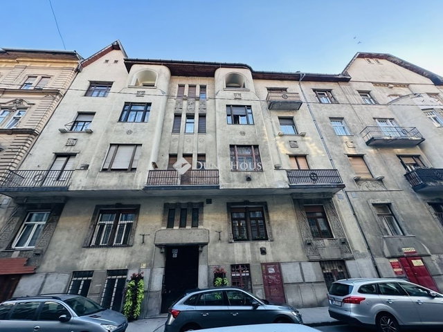 Eladó téglalakás, Budapesten, VI. kerületben 104.9 M Ft