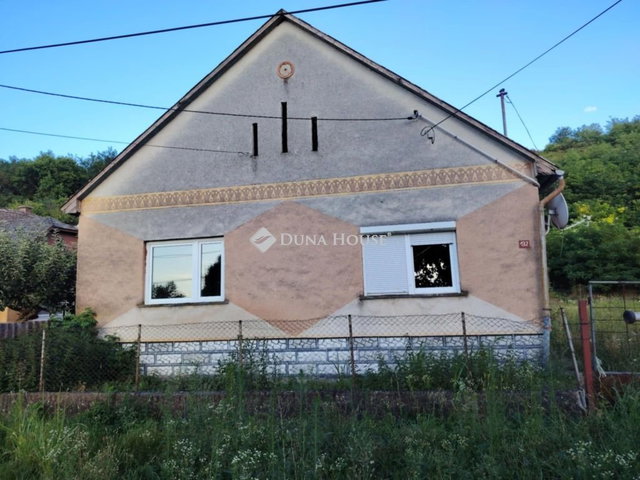 Eladó családi ház, Csikóstőttősön 12.5 M Ft, 3 szobás
