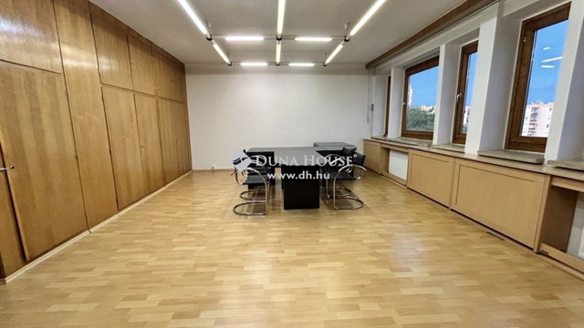 Eladó iroda, Szombathelyen 14 M Ft, 1 szobás