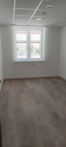 Kiadó téglalakás, albérlet, Szolnokon 258 E Ft / hó, 2 szobás