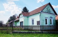 Eladó családi ház, Szentán 14.9 M Ft, 3 szobás