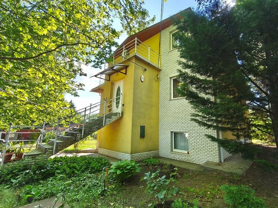 7 bed · 182m² · 169.900.000 ft