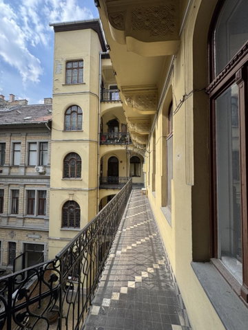 Eladó téglalakás, Budapesten, IX. kerületben, Ferenc körúton