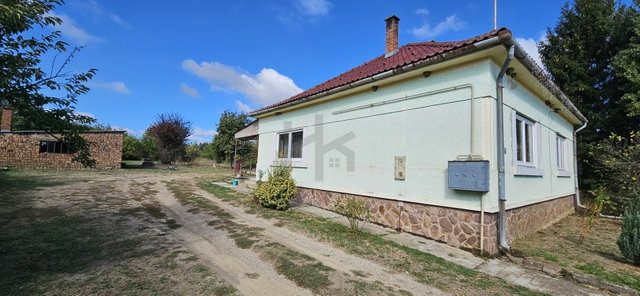 Eladó családi ház, Csokonyavisontán 40 M Ft, 3 szobás