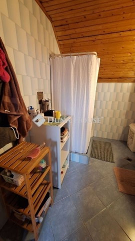 Eladó családi ház, Abában 74.9 M Ft, 5 szobás