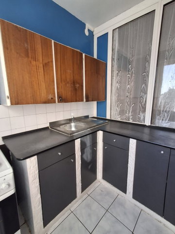 Eladó panellakás, Nyíregyházán, Fazekas János téren 39.5 M Ft