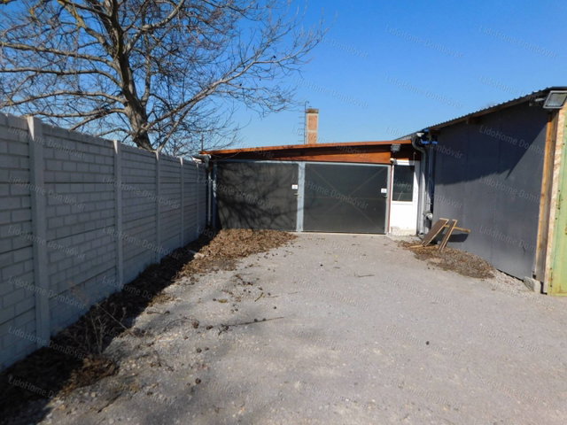 Eladó ipari ingatlan, Dombóváron 39.9 M Ft, 2 szobás