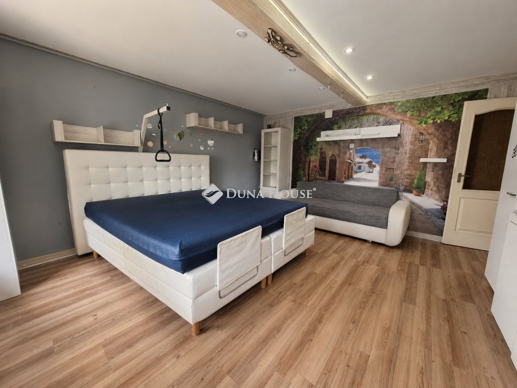3 bed · 98m² · 22.900.000 ft