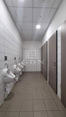 Kiadó iroda, Székesfehérvárott 33 E Ft / hó