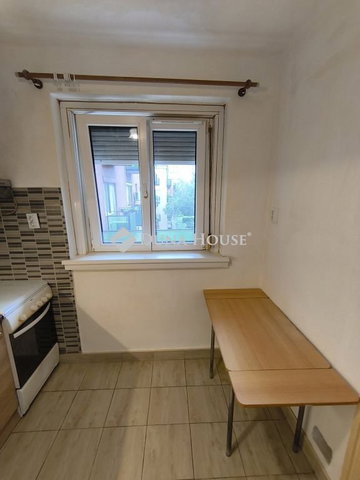 Eladó téglalakás, Budapesten, XIII. kerületben, Váci úton