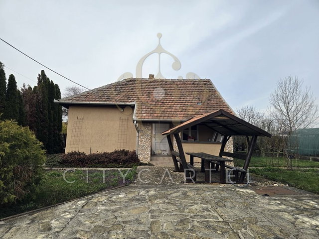 Eladó családi ház, Bodrogolasziban 127 M Ft