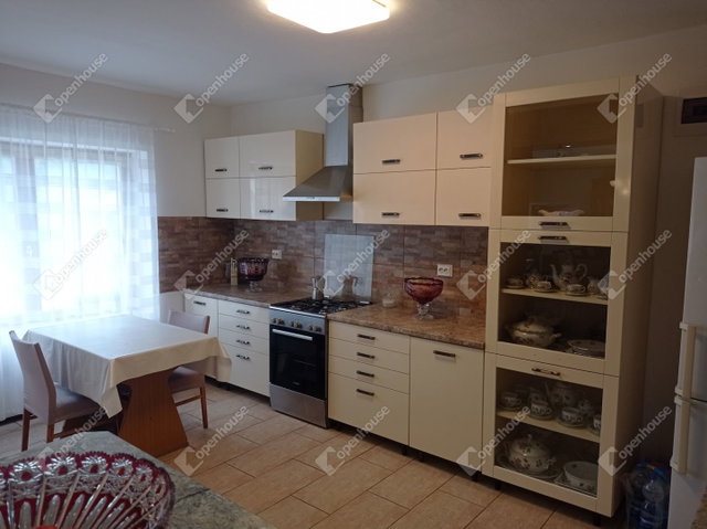 Eladó családi ház, Bagodon 42 M Ft, 4 szobás