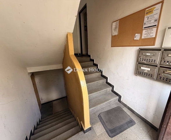 Eladó téglalakás, Budapesten, XIII. kerületben 65 M Ft, 1 szobás