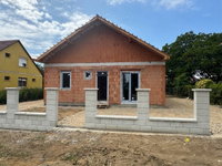 Eladó ikerház, Gödöllőn 134.9 M Ft, 3+1 szobás