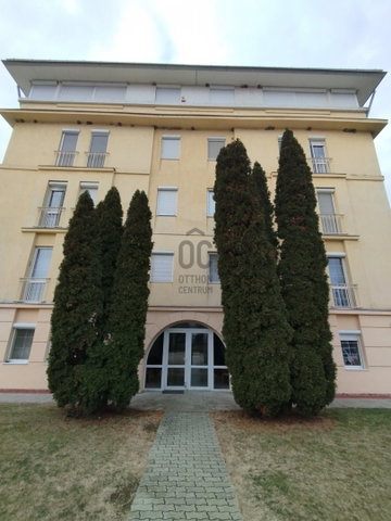 Eladó téglalakás, Szántódon 71.9 M Ft, 2 szobás