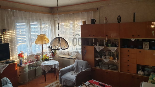 Eladó családi ház, Ózdon 12.5 M Ft, 2 szobás
