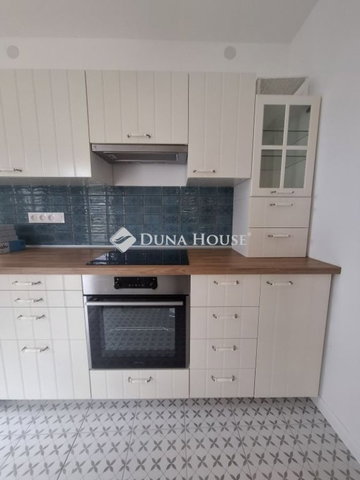 Eladó családi ház, Piliscsabán 95 M Ft, 3 szobás