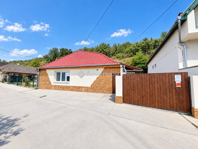 Eladó családi ház, Pakson, Hegy utcában 45 M Ft, 3 szobás