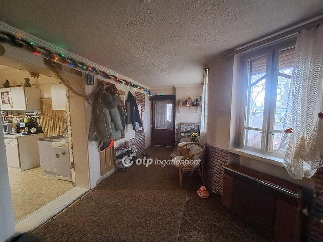 Eladó családi ház, Kenderesen 20 M Ft, 3 szobás