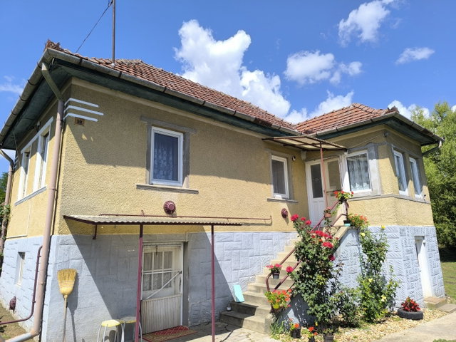 Eladó családi ház, Tarnaleleszen 11.5 M Ft, 3+1 szobás