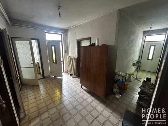 Eladó családi ház, Domaszéken 59.999 M Ft, 3 szobás