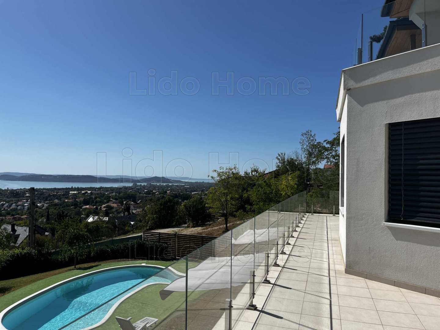 3 bed · 150m² · 440.000 ft