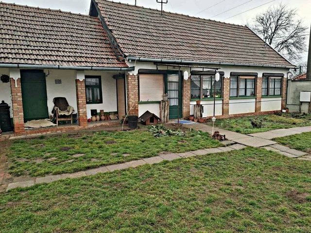 Eladó családi ház, Dobozon 16.5 M Ft, 2+1 szobás