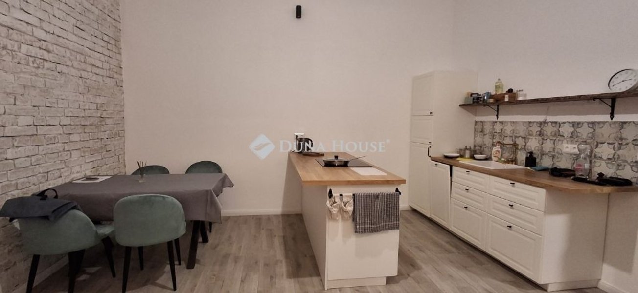 2 bed · 43m² · 270.000 ft