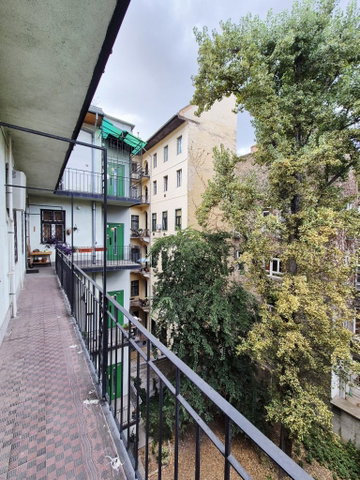 Eladó téglalakás, Budapesten, VIII. kerületben 99 M Ft