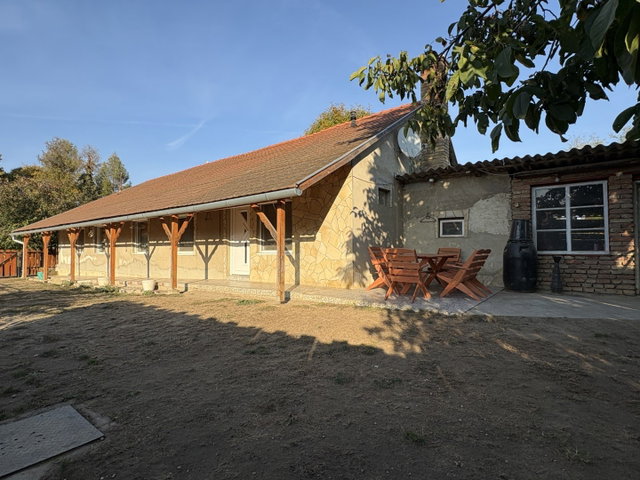 Eladó családi ház, Kisasszondon 28.9 M Ft, 2+3 szobás