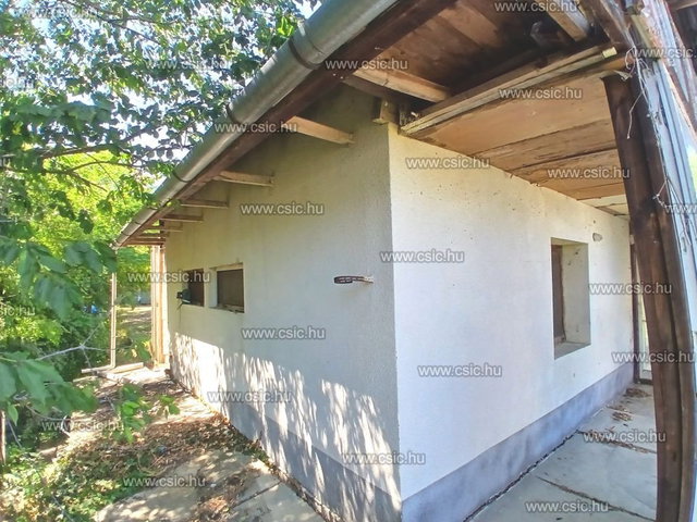 Eladó családi ház, Pomázon 39.9 M Ft, 2 szobás