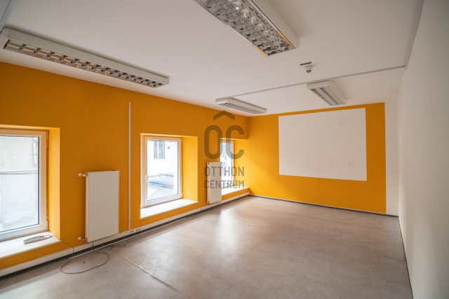 Eladó családi ház, Budapesten, I. kerületben 698 M Ft, 18 szobás