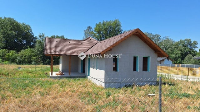 Eladó családi ház, Ráckevén 79.9 M Ft, 1 szobás