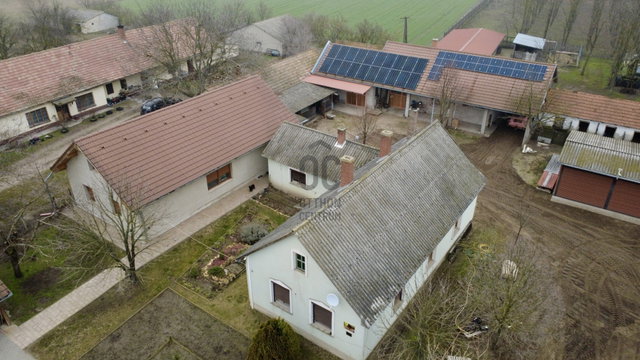 Eladó családi ház, Bócsán 105 M Ft, 7 szobás