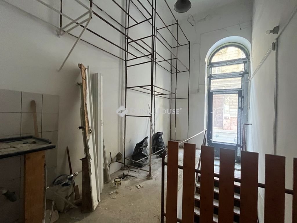 130m² · Ipari · 200.000 ft