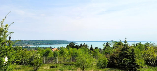 Eladó nyaraló, Balatonalmádiban 34.5 M Ft, 1+1 szobás