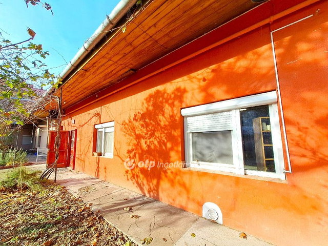 Eladó téglalakás, Kecskeméten 42.5 M Ft, 2 szobás