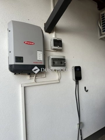 Eladó családi ház, Sárszentmihályon 155 M Ft, 6 szobás