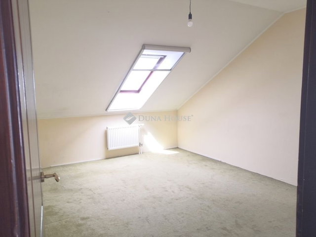 Eladó családi ház, Budapesten, XVI. kerületben 139.9 M Ft