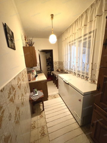 Eladó családi ház, Vasmegyeren 43.5 M Ft, 2 szobás
