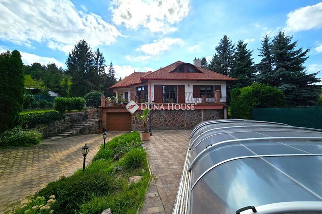 Eladó családi ház, Győrújbaráton 270 M Ft, 5 szobás