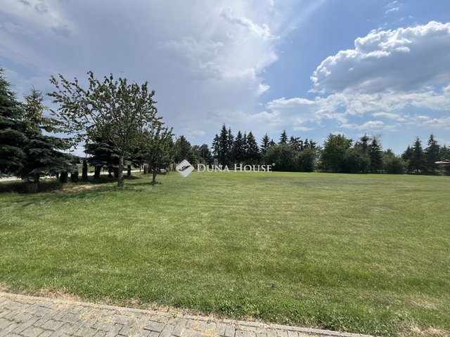 Eladó családi ház, Szombathelyen 350 M Ft, 3 szobás