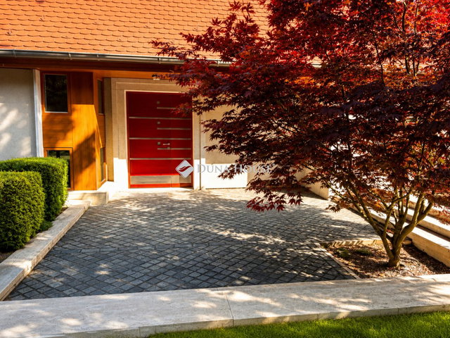 Kiadó ikerház, albérlet, Budapesten, II. kerületben, 8 szobás