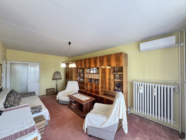 Eladó panellakás, Kaposváron, Honvéd utcában 32.5 M Ft