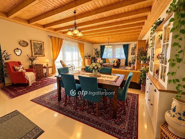 Eladó családi ház, Szigetszentmiklóson 136 M Ft, 4 szobás